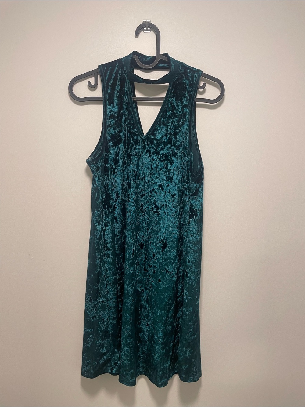 Emerald Velvet No Sleeve Dress with Choker